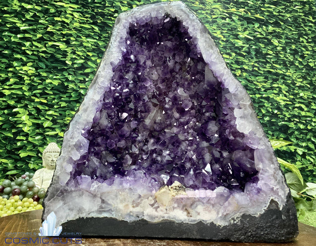 "MIRACULOUS SPECTACLE" Amethyst Geode High Quality 12.00 Brazil Cathedral Dark Purple NS-210