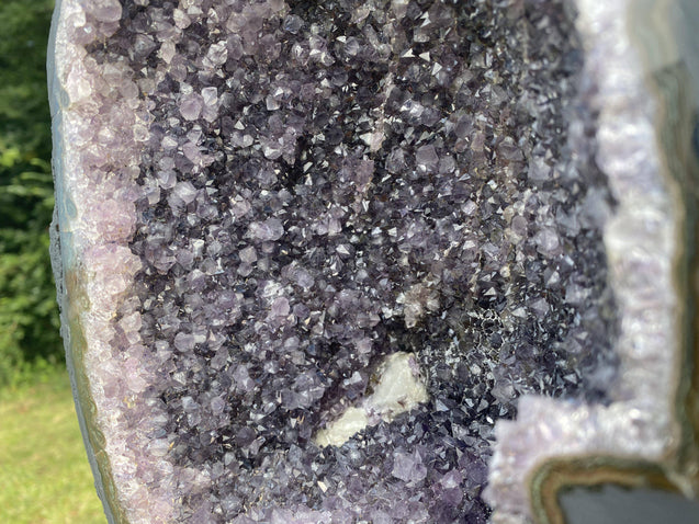 Amethyst Geode "GLORIOUS HEALING MIRACLE" 11.00 Agate Rim High Quality NS-119