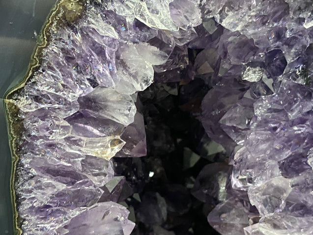 "PURE ROYALTY" Amethyst Geode Cathedral Agate Rim 8.00 High Quality Brazil NS-317