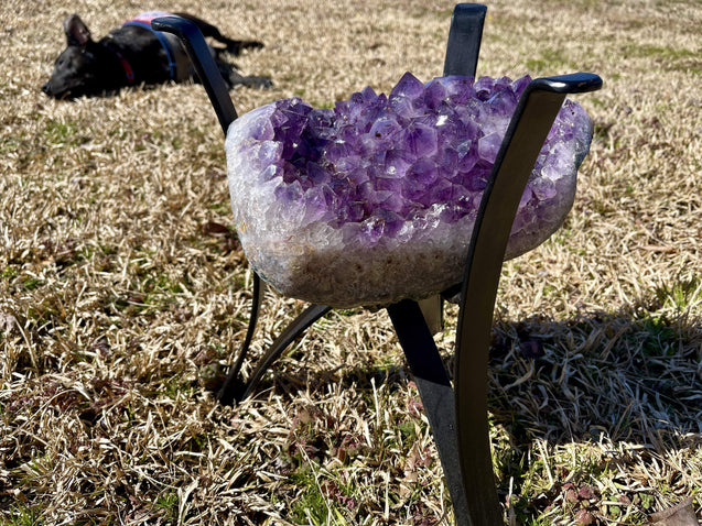 "KING'S COFFEE TABLE" Amethyst Geode Table 16.00 High Quality Brazil T-2