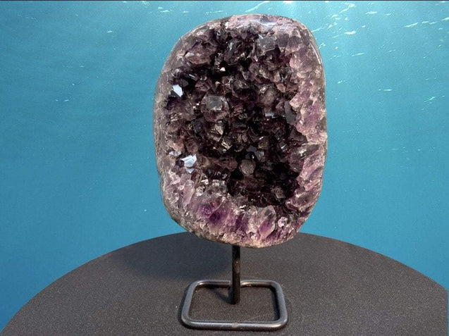 "TAP INTO YOUR PSYCHIC POWER" Amethyst Geode 10.75 Incredibly High Quality JP-32